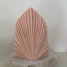 Load image into Gallery viewer, Palm Leaf